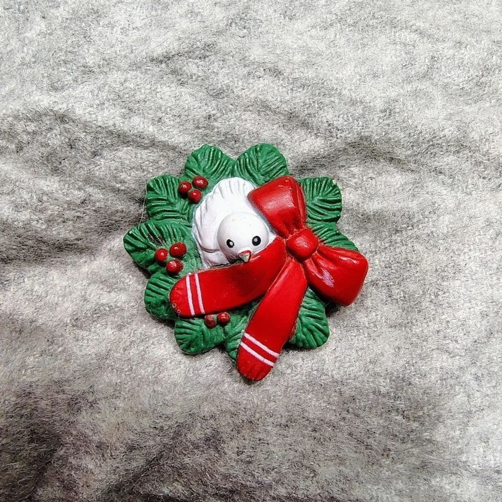 S. Lehman Green Red White Resin Dove Bird Bow Christmas Wreath Brooch Vintage